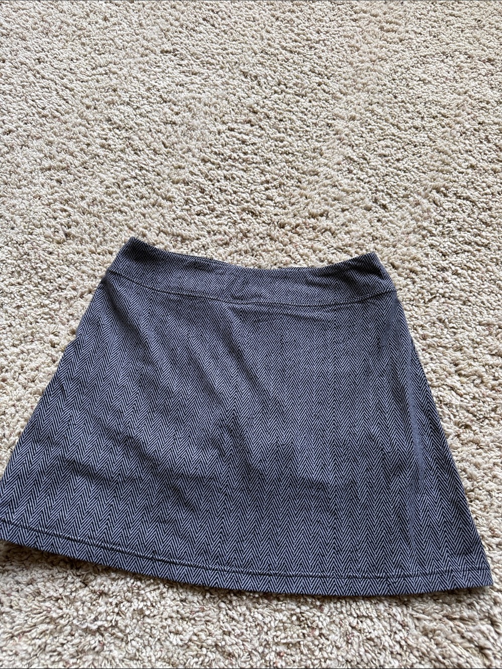 Women's Athleta Skort Gray and black like new